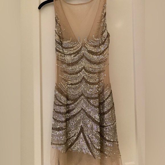Sheer sequinned party dress - Picture 3 of 5
